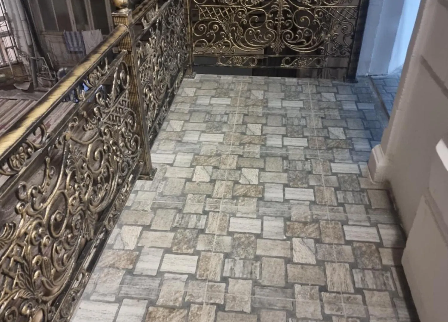 Gold Apartment Nizami Stret Baku